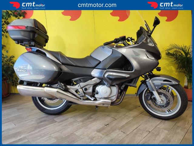 Honda Deauville 700