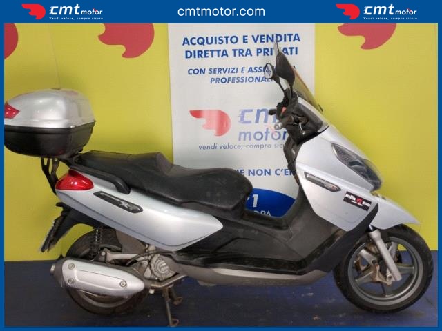 Piaggio X7 250