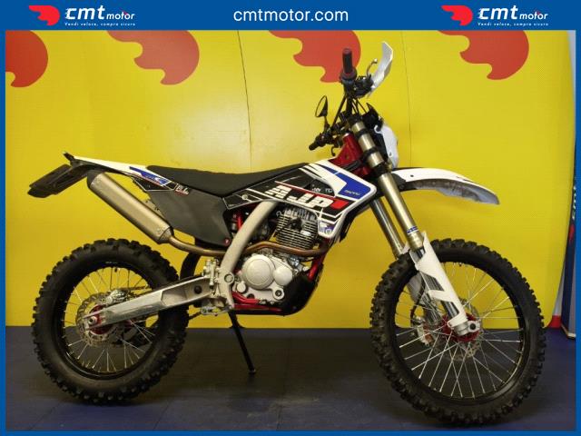 AJP MOTOS SPR 240