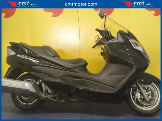 Suzuki Burgman AN 400