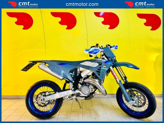 TM Moto SMM 125 Black Dream
