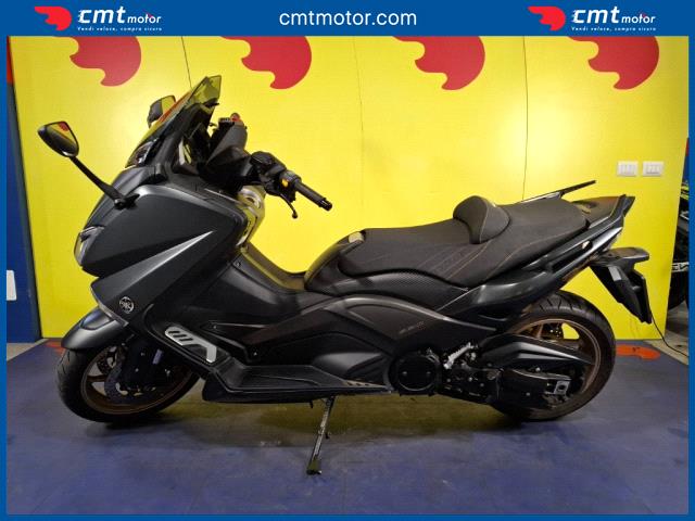 Yamaha T-Max 530