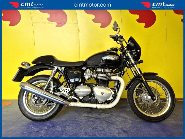 Triumph Thruxton 900