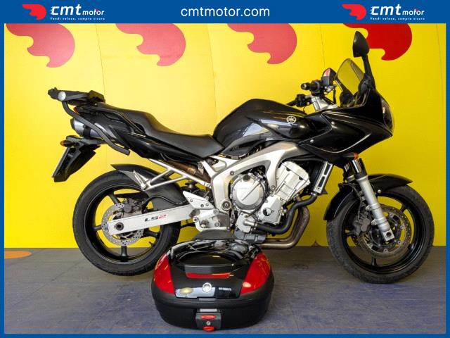 Yamaha FZS 600 Fazer