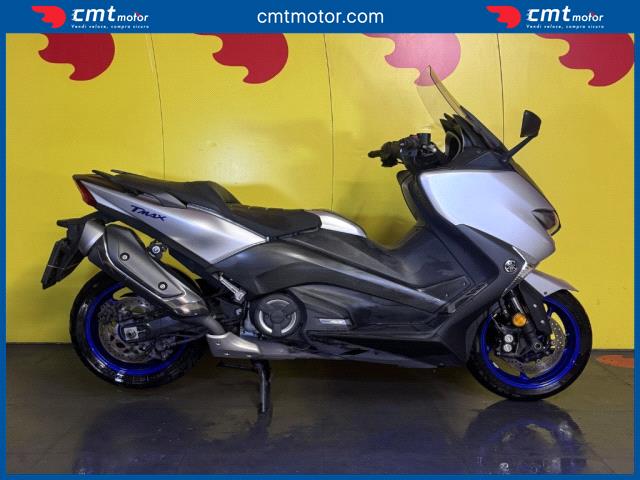 Yamaha T-Max 530 - Castiglione Olona (VA) - Via Cesare Battisti, 3