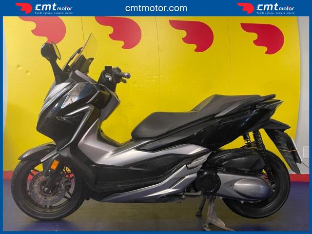 Honda Forza 300
