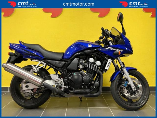 Yamaha FZS 600 Fazer