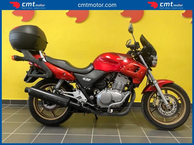Honda CB 500 - Rozzano (MI) - Via Cassino Scanasio, 41