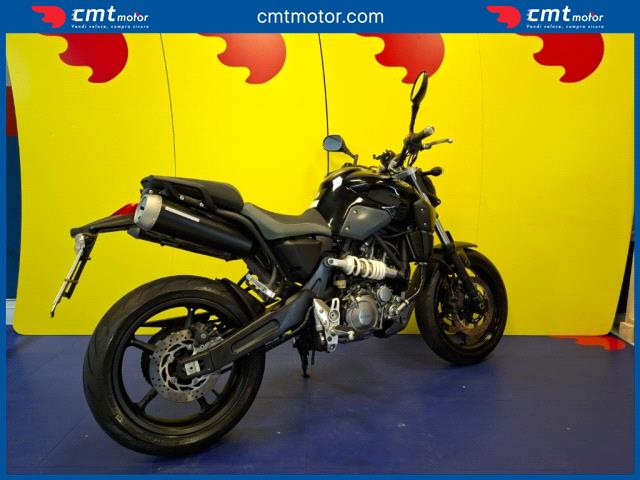 Yamaha MT-03 - Castelnuovo del Garda (VR) - Via XX Settembre, 47