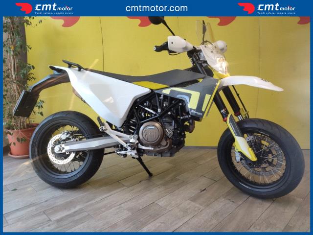Husqvarna 701 Supermoto