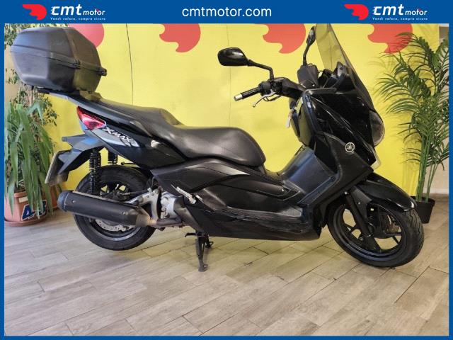 Yamaha X-Max 250
