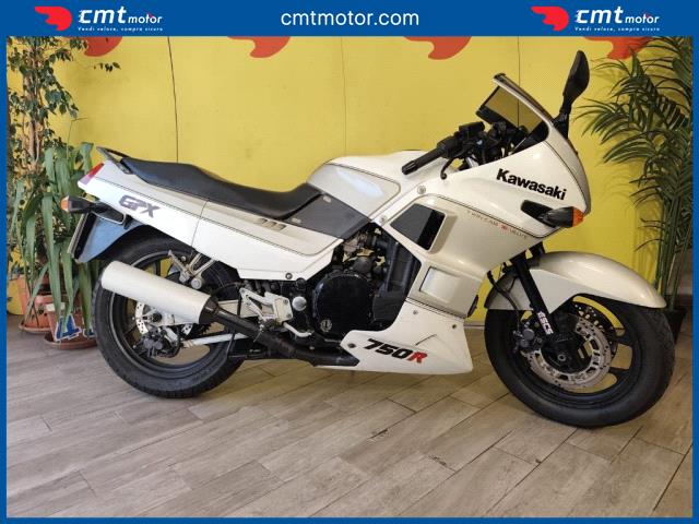 Kawasaki GPX 750 R