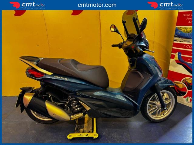 Piaggio Beverly 300 - Lecco (LC) - Via Cavour