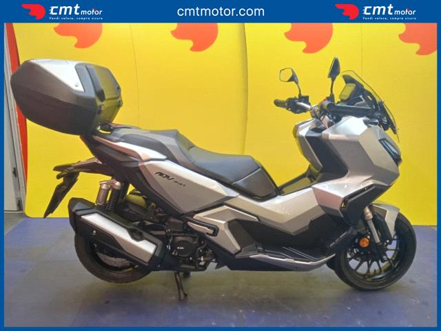 Honda ADV 350 - Lecco (LC) - Via Cavour