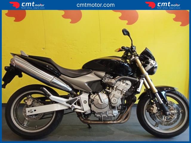 Honda Hornet 600 - Merate (LC) - Via Tofane, 2