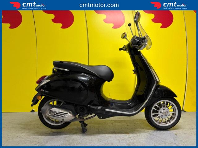 Vespa Sprint 50 - Merate (LC) - Via Tofane, 2
