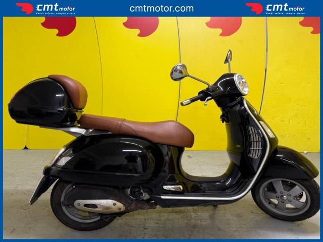 Vespa LX