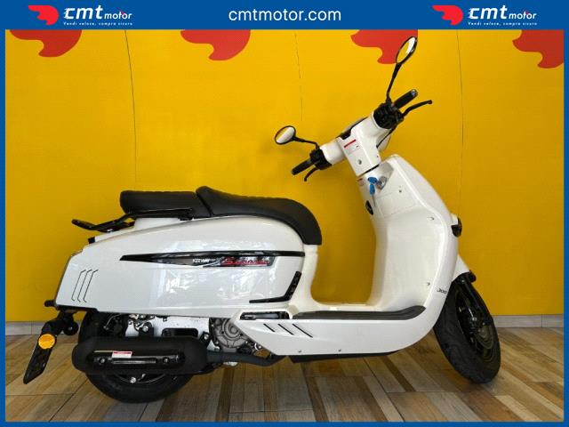 Keeway Sixties 300
