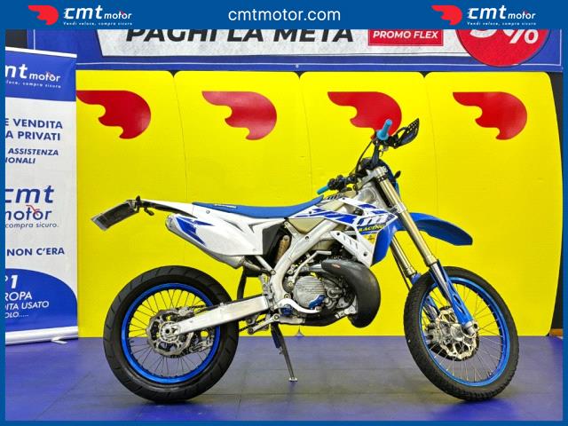 TM Moto EN 300