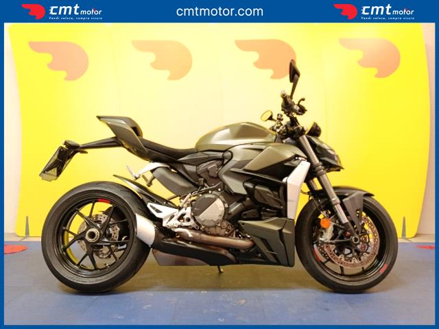 Ducati Streetfighter V2 955