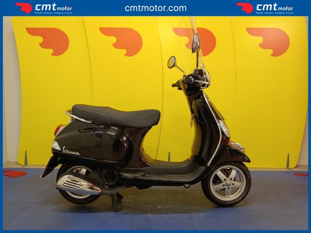 Vespa 125 LXV