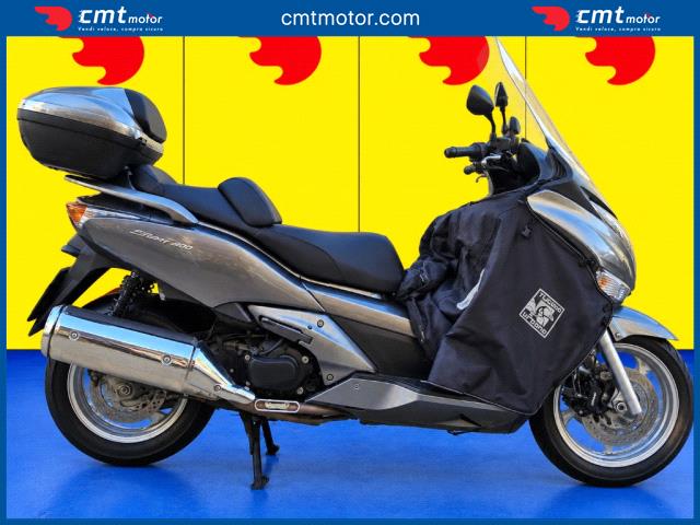 Honda SW-T 400 - Roma (RM) - Via della Pisana, 70
