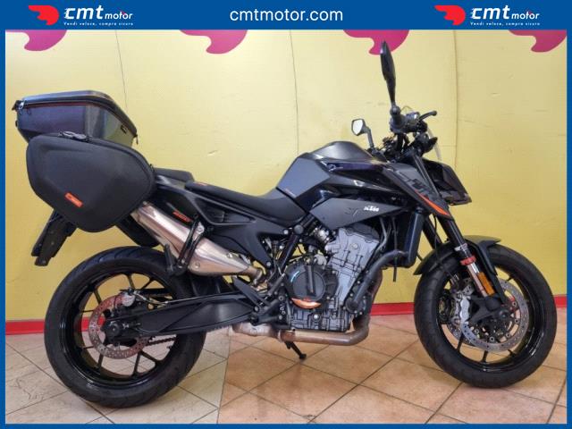 KTM 890 Duke