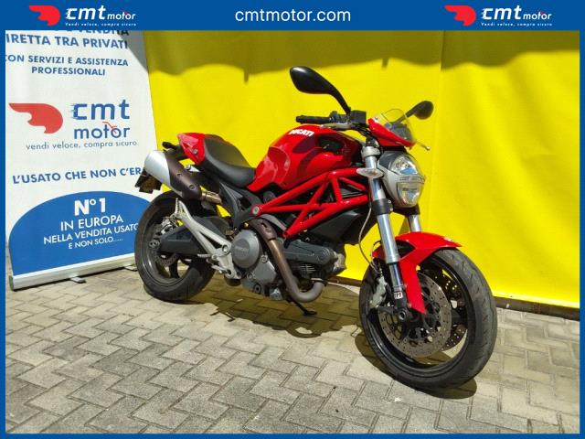 Ducati Monster 696