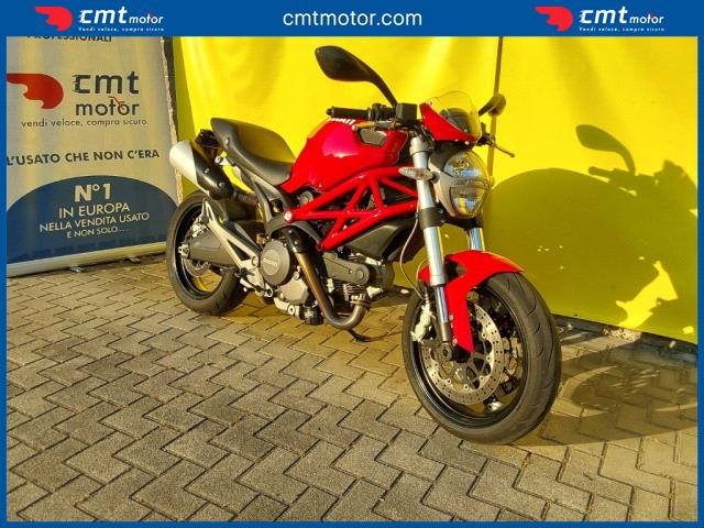 Ducati Monster 696