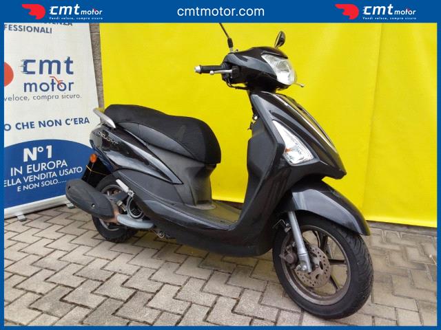 Yamaha D'Elight 125