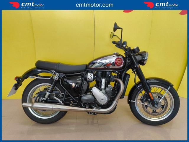 BSA Gold Star 650 - Midnight Black