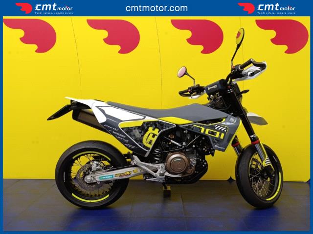 Husqvarna 701 Supermoto