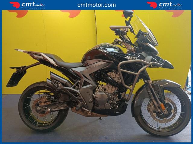 Zontes ZT 310-T - Torino Venaria Reale (TO) - Corso Garibaldi, 173