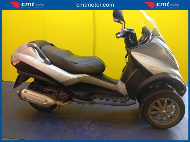 Piaggio MP3