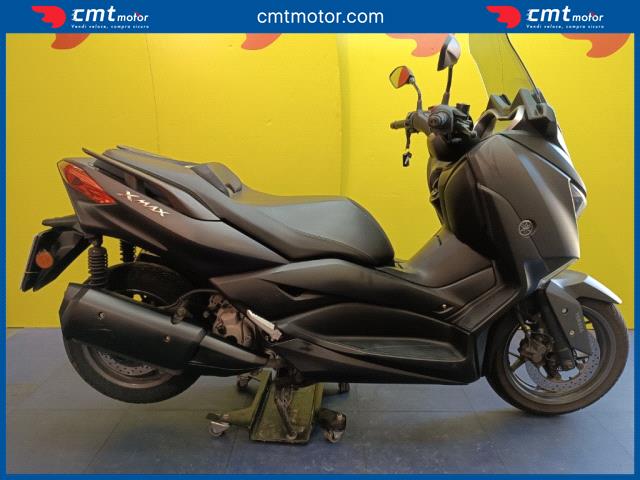Yamaha X-Max 300