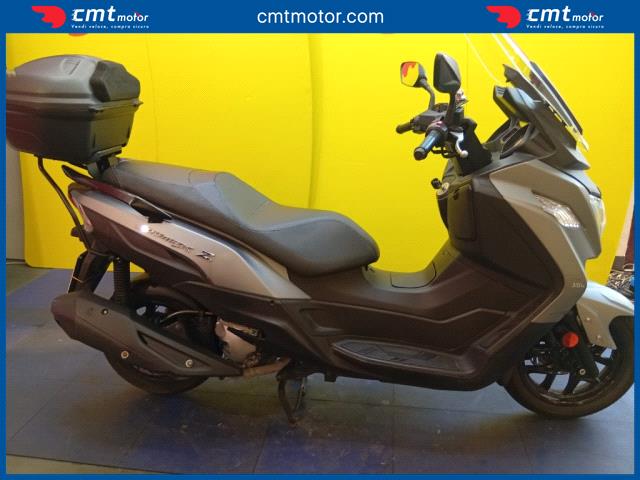 SYM Joymax 300