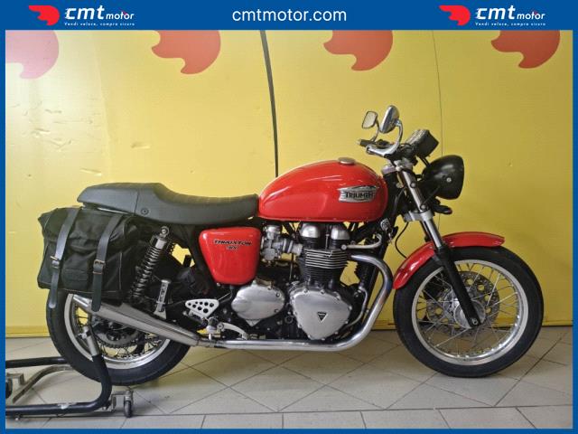 Triumph Thruxton 900