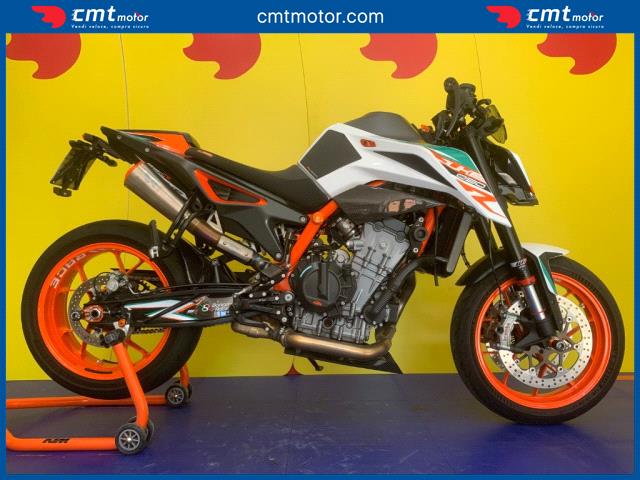 KTM 890 Duke