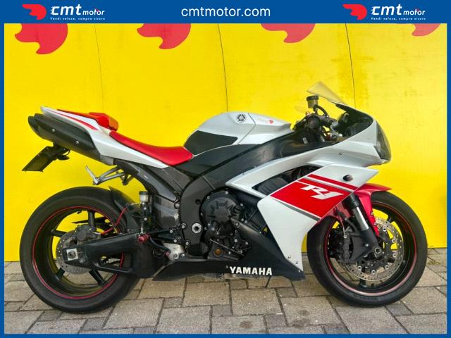 Yamaha YZF R1